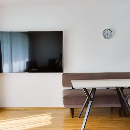 Apartmán With Comfy Balcony
